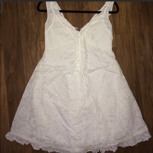 Johnny was white embroidered lace eyelid dress